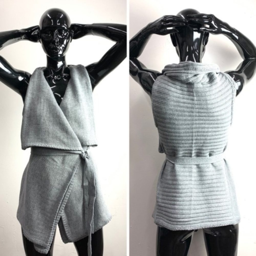 Magic Sweater/wrap/cardigan/vest